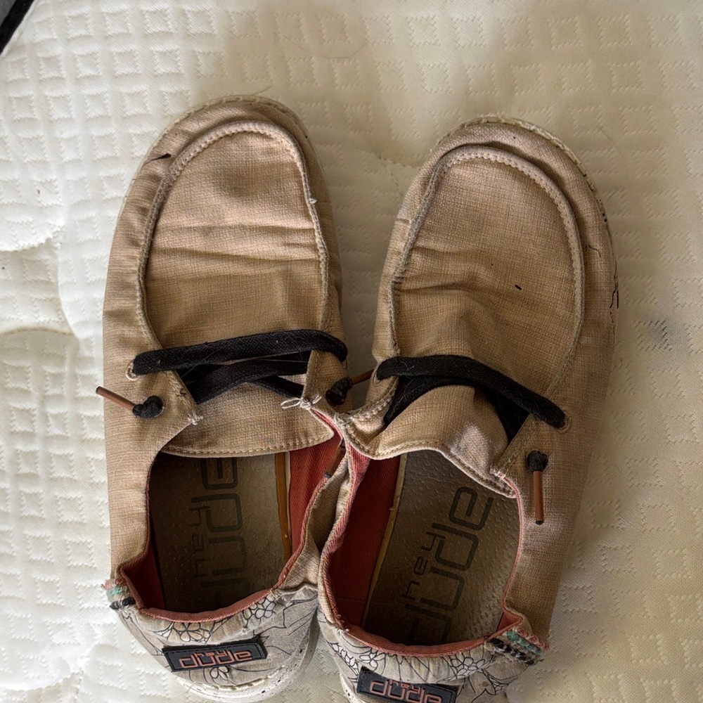 Hey Dude Women’s Beige Slip-On Loafers